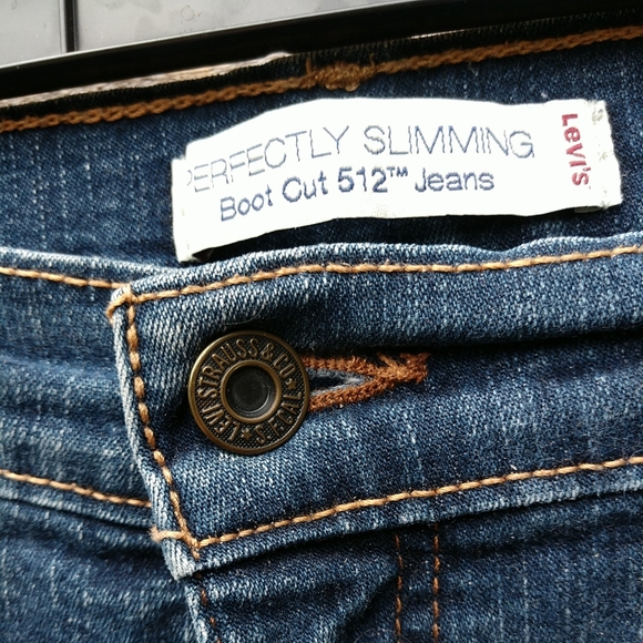 Levi's 512 Perfectly Slimming Mid Rise Bootcut Size 6 Long - Picture 7 of 11